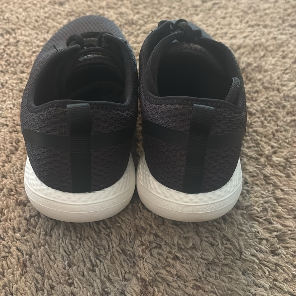 Crocs womens Literide Mesh Lace-up Sneaker size 9 - Picture 5 of 6